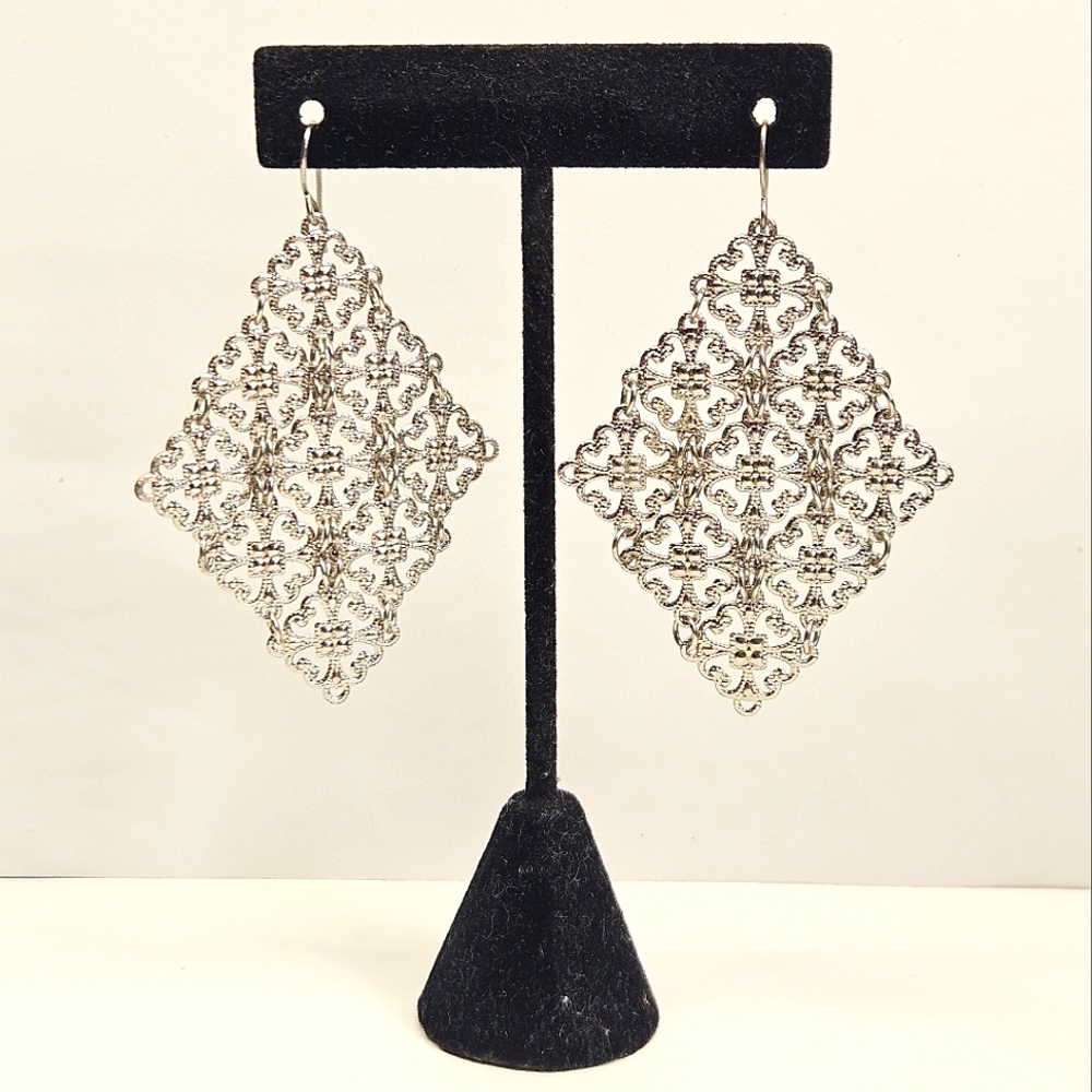 Pretty Silver Filigree Earrings
